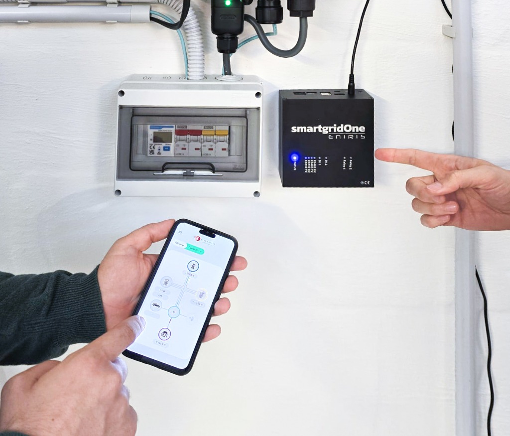 Eniris SmartgridOne installatie met smartphone app