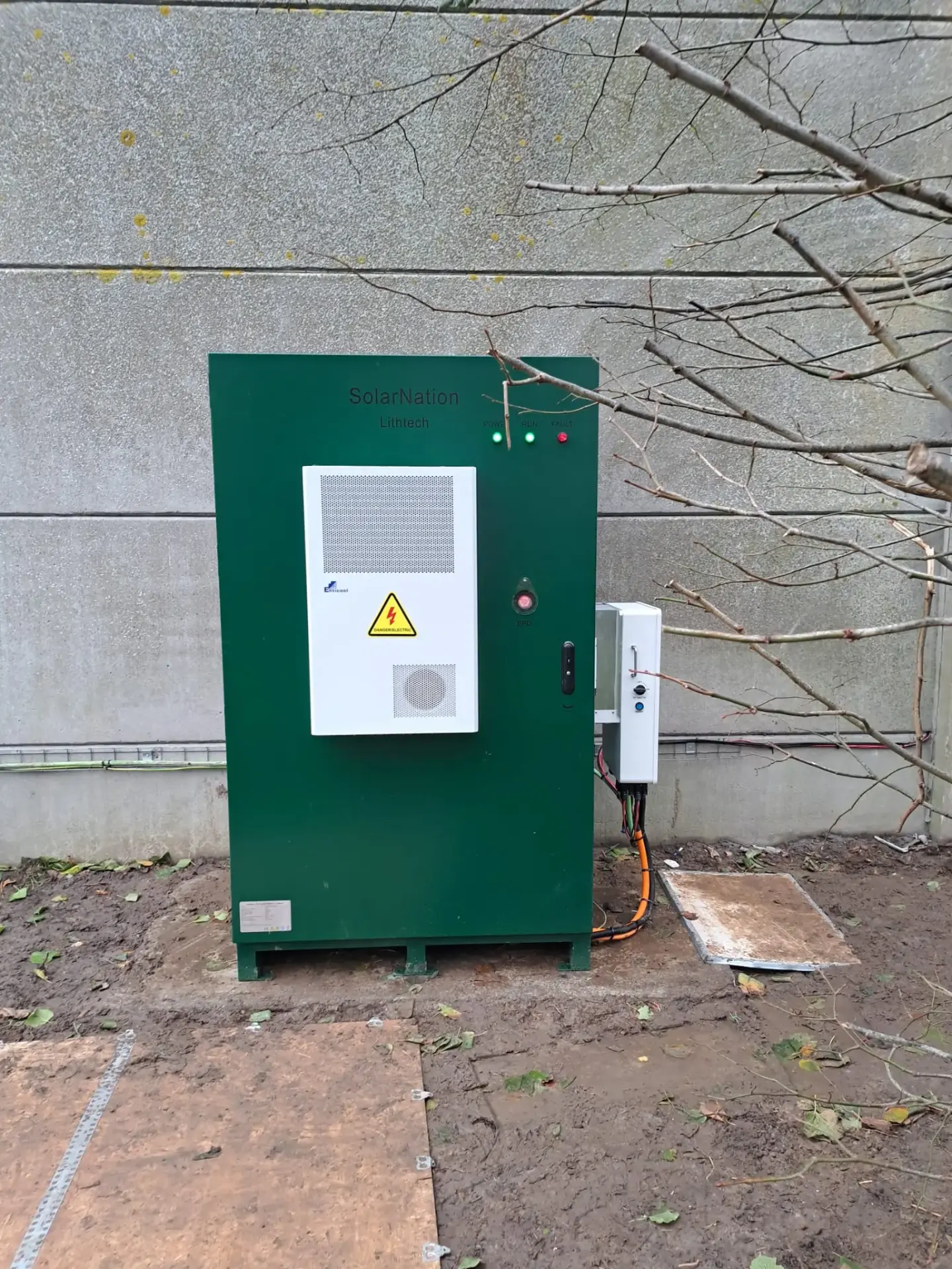 SolarNation 110kWh industriële batterij voor zakelijke energieopslag